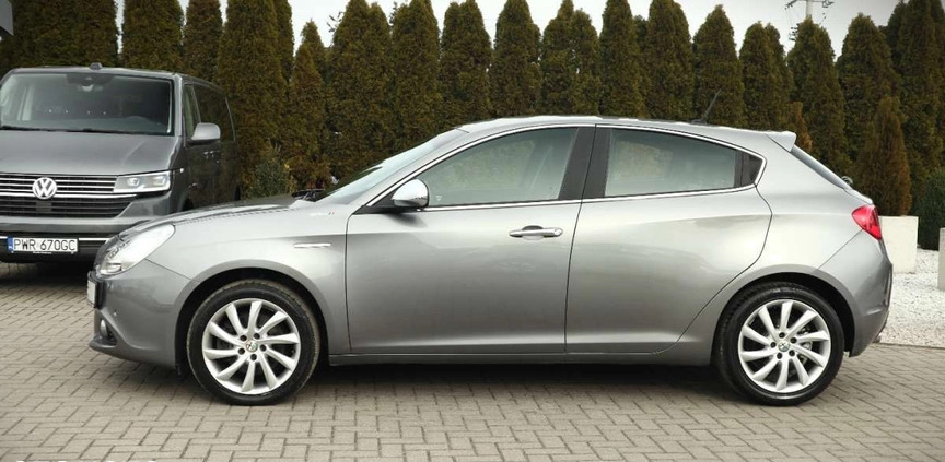 Alfa Romeo Giulietta cena 38900 przebieg: 106000, rok produkcji 2014 z Słupca małe 436